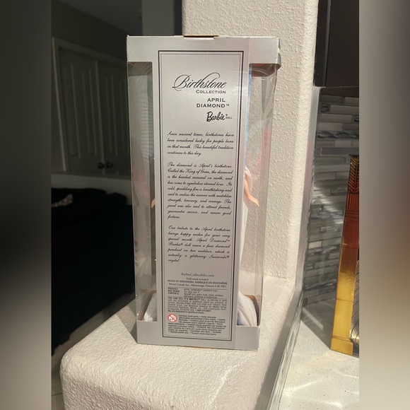 April Diamond Barbie Doll Brunette The Birthstone Collection 2002 Mattel - Picture 3 of 5